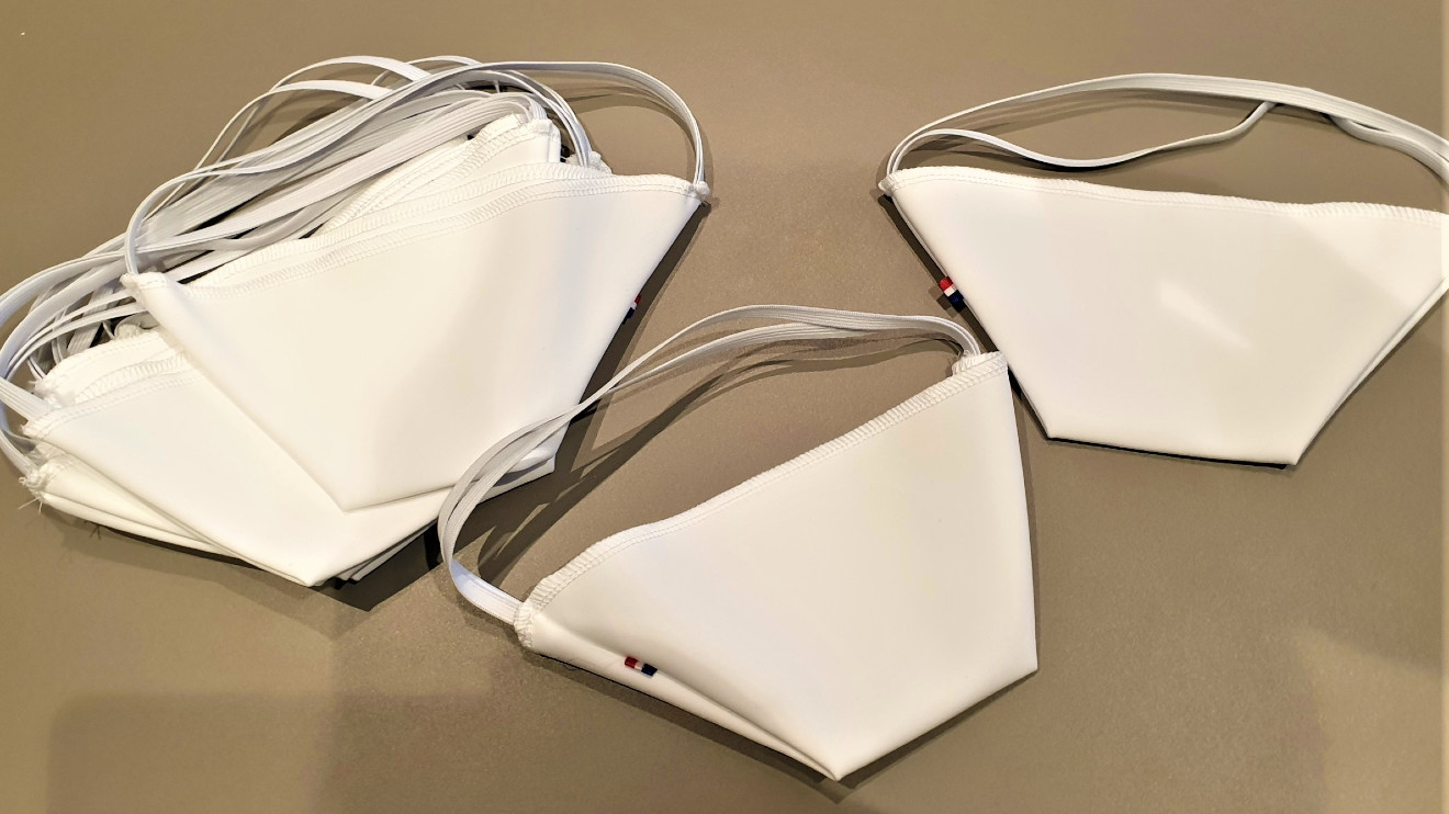 OUI, la ville a commandé des masques